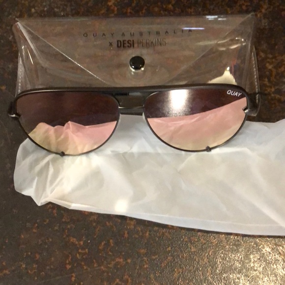 Quay Australia sunglasses - Picture 2 of 3